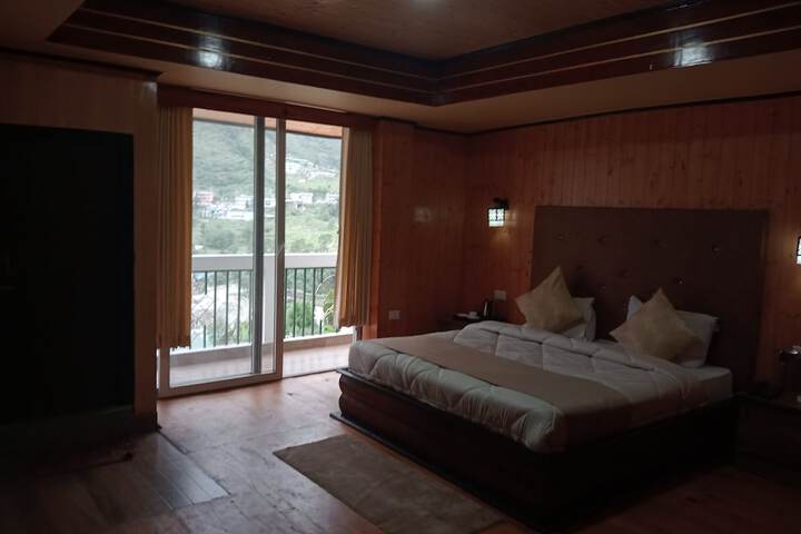 Room 31 of 46