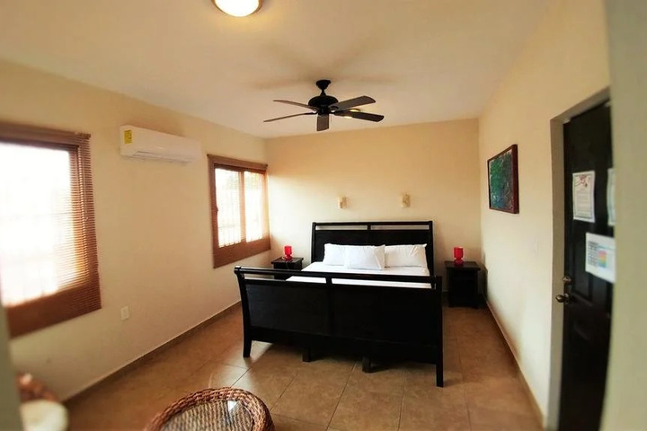 Room 9 of 13