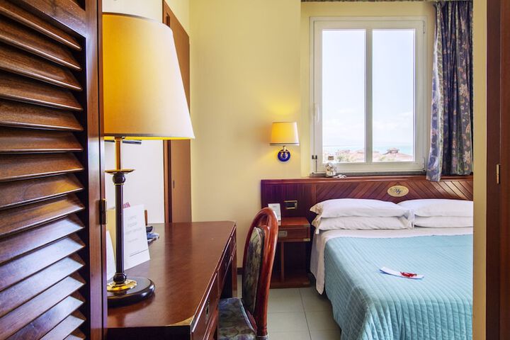 Room 21 of 91