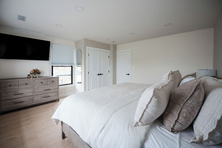 Room 63 of 153