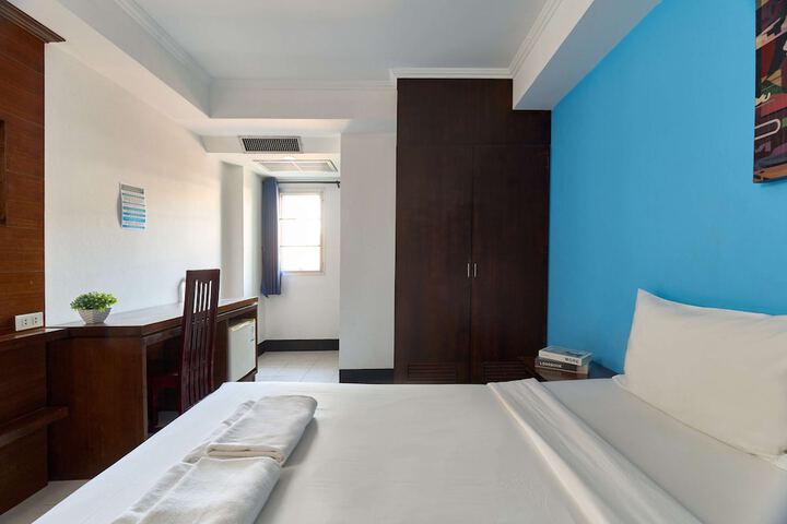Room 11 of 58