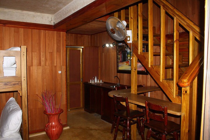 Room 12 of 43