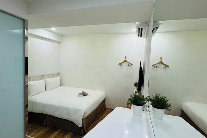 Room 35 of 56