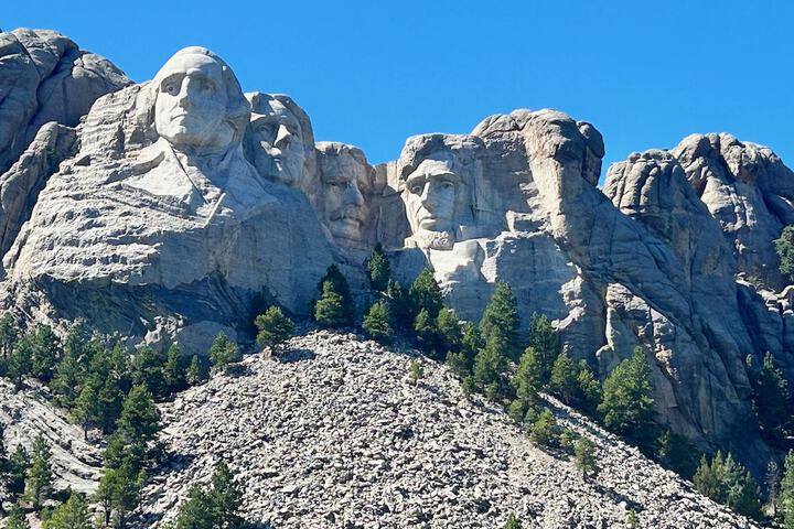 Childrens Activities 128 of 172