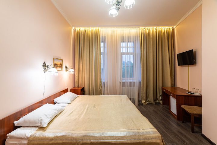 Room 108 of 176
