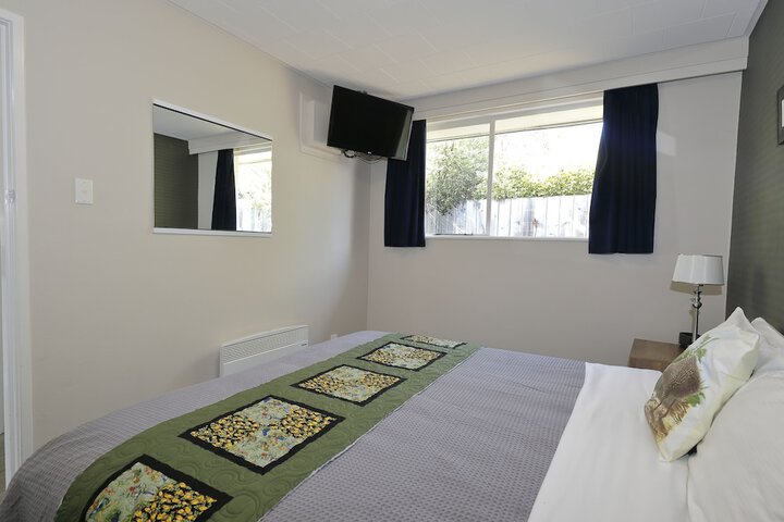 Room 30 of 74