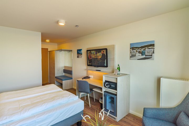 Room 18 of 60
