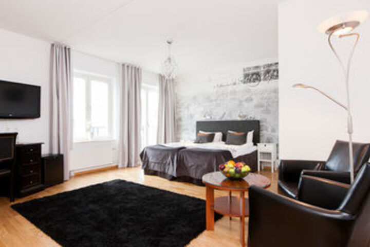 Room 30 of 50