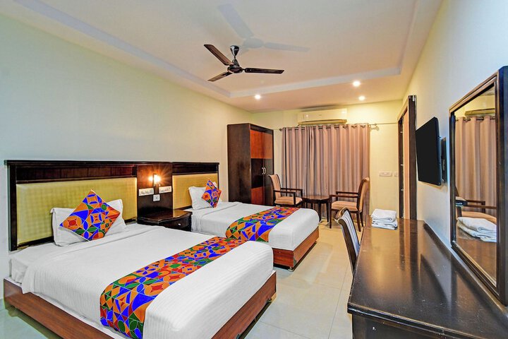 Room 14 of 28