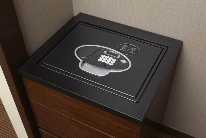 Room 4 of 55