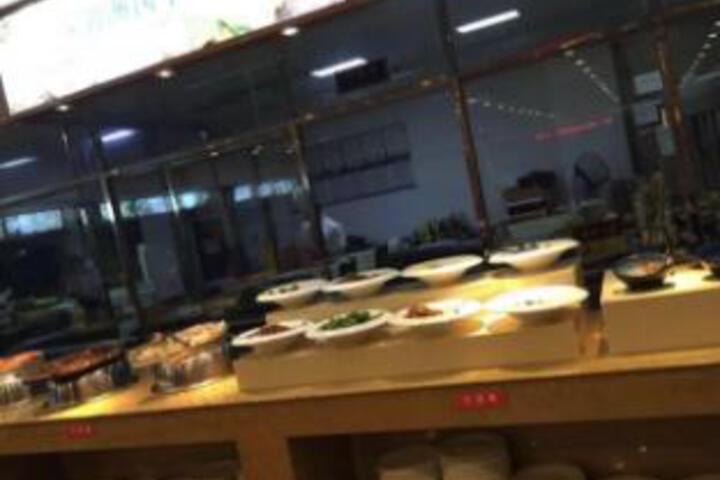 Dining 3 of 18