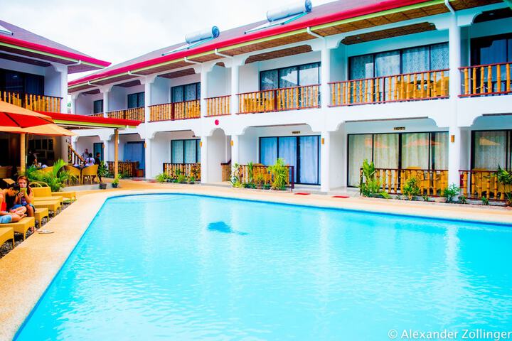Alona Vida Beach Hill