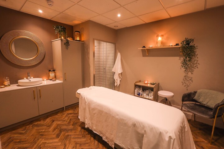 Spa 20 of 34