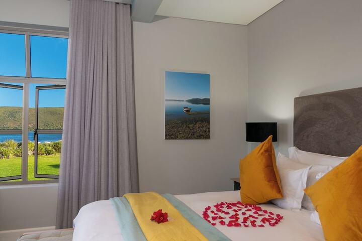 Room 19 of 204
