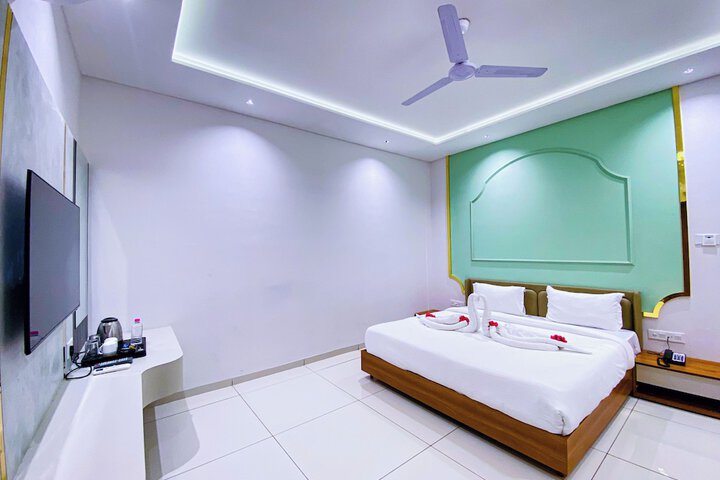 Room 30 of 86