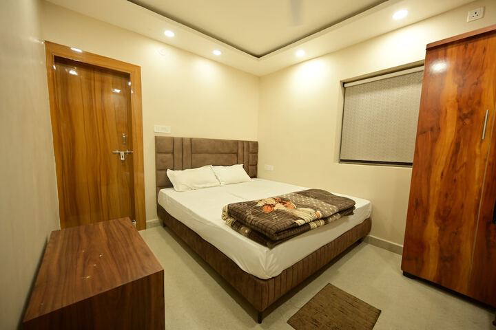 Room 17 of 90