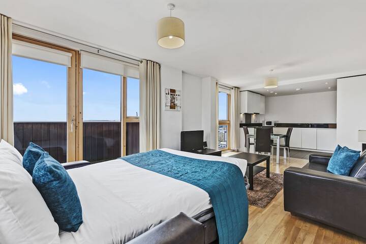 Room 21 of 28