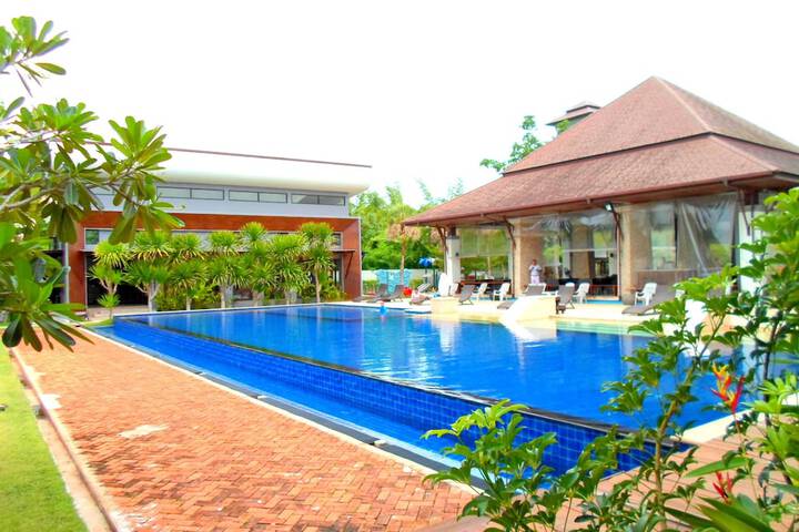 Naraya Riverside Resort