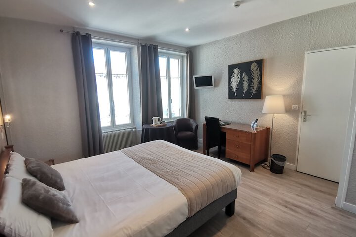 Room 4 of 62