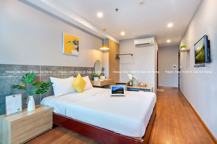 Room 10 of 82