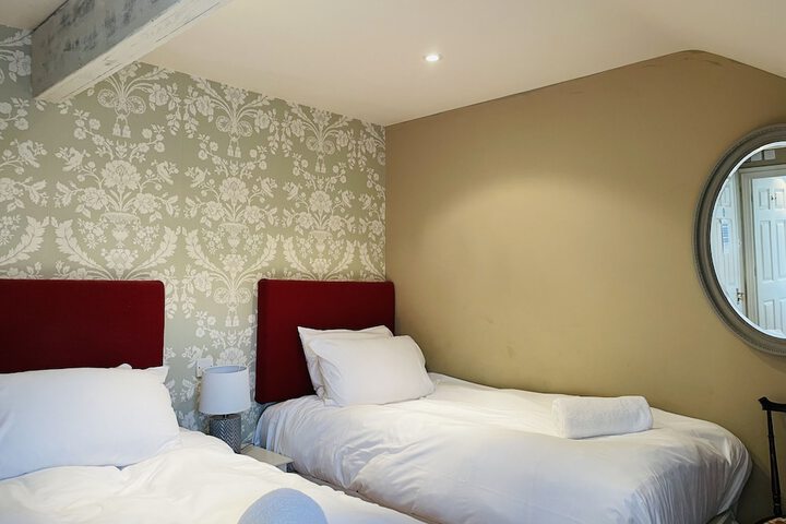 Room 18 of 59