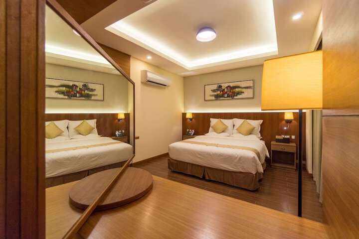 Room 4 of 86