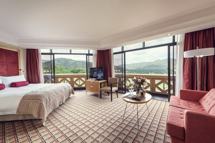 Room 17 of 74
