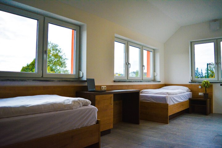 Room 5 of 44