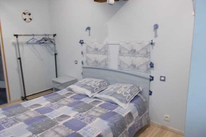 Room 6 of 7