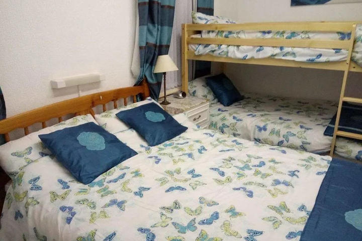 Room 5 of 14