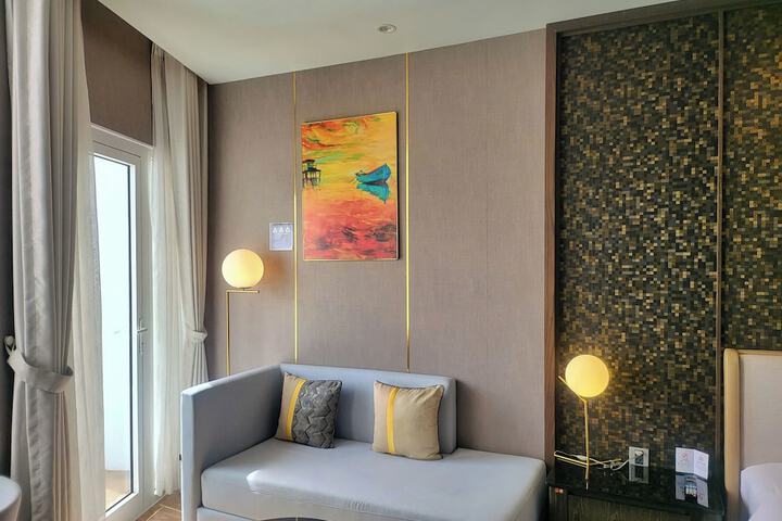 Room 11 of 60