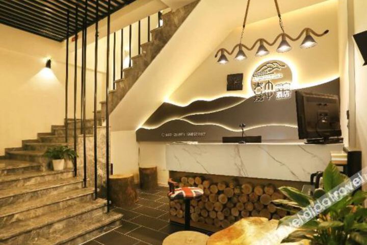 Hotel Interior 7 of 29