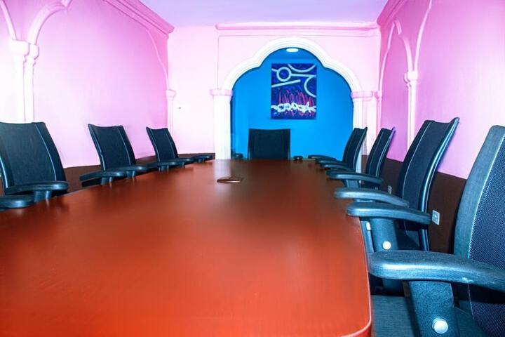 Room 10 of 21