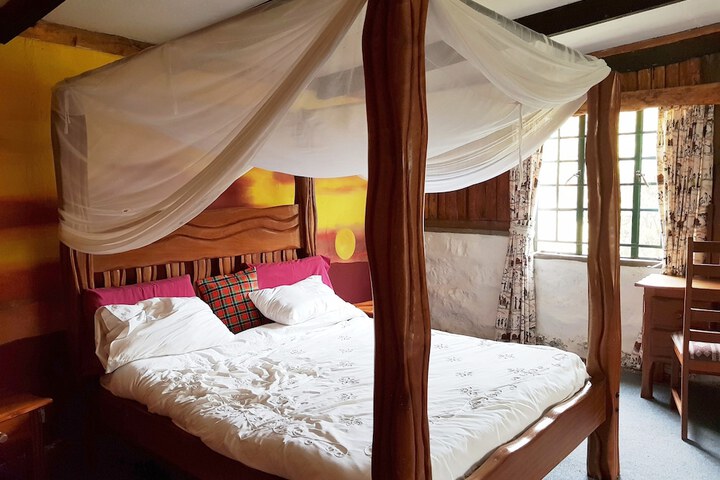 Room 10 of 52