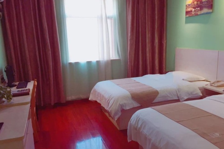 Room 15 of 21