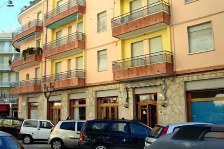 Hotel 31 of 38