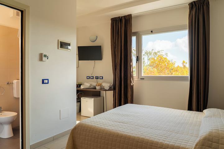 Room 13 of 49