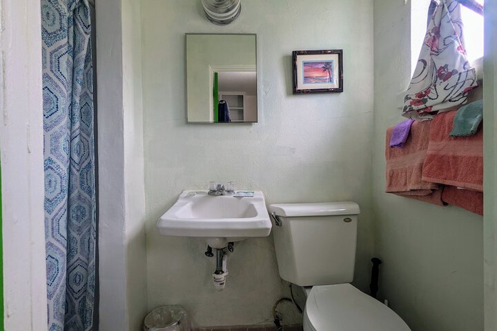 Room 232 of 276