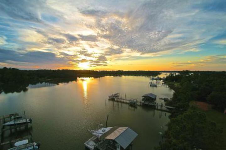 Bay John 205 Condo in Gulf Shores, AL
