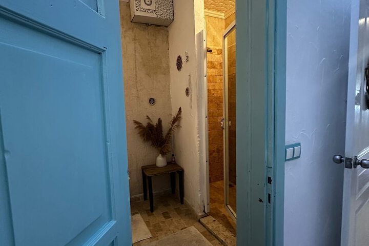 Room 47 of 54
