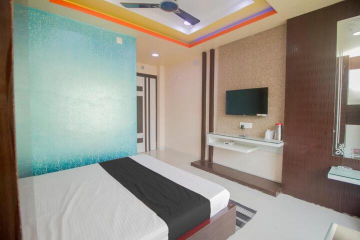 Capital O Stay In