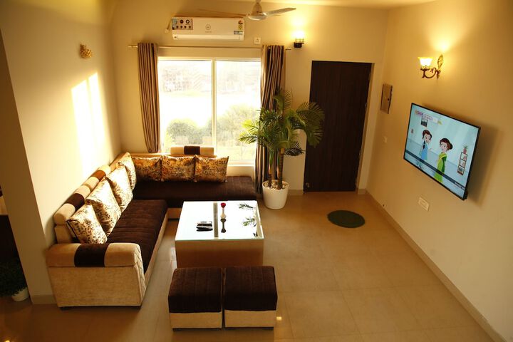 Room 42 of 87