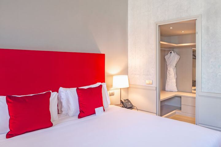 Room 13 of 67