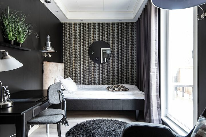Room 4 of 39
