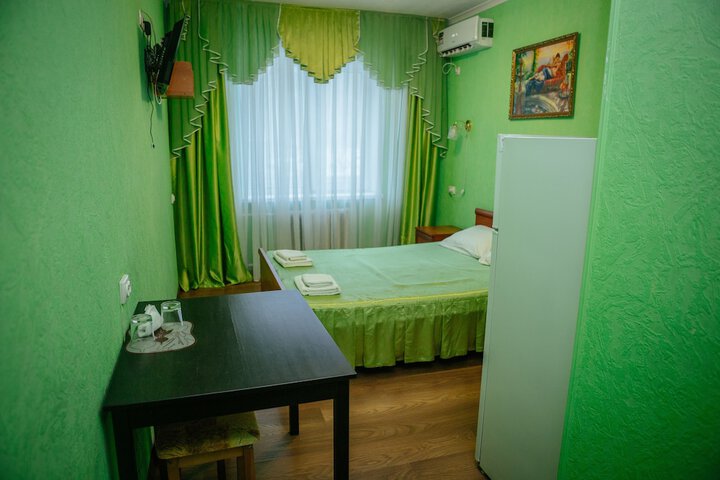 Room 15 of 40