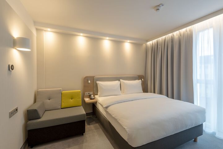 Room 10 of 88