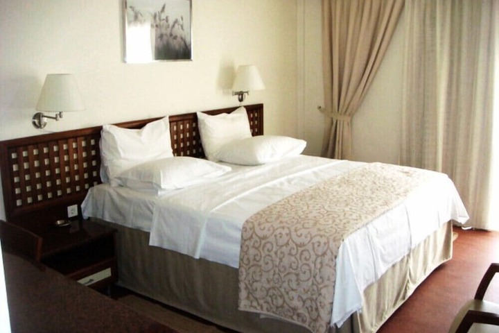 Room 27 of 52