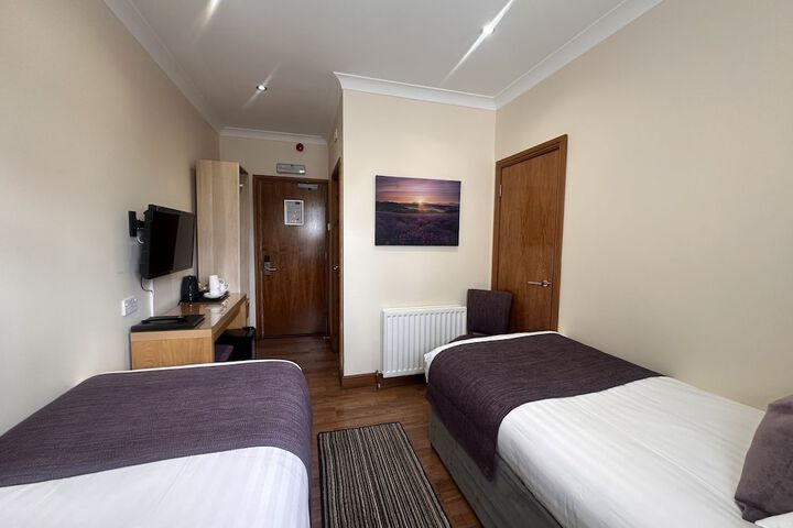 Room 15 of 27