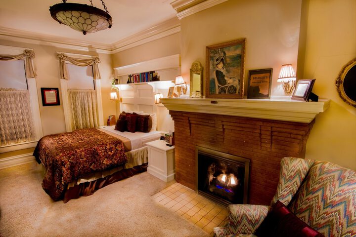 Room 19 of 48