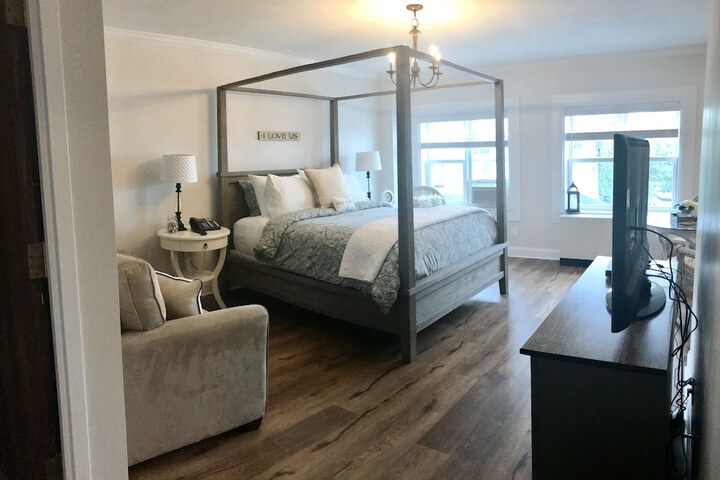 Room 18 of 49